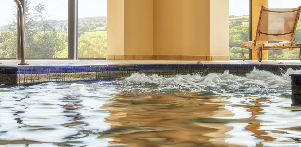 spa swimming pool with bubbles 